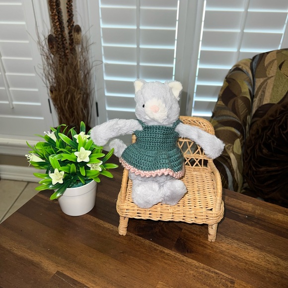 Knitted Dress for Small Plush like Jellycat - Picture 1 of 4